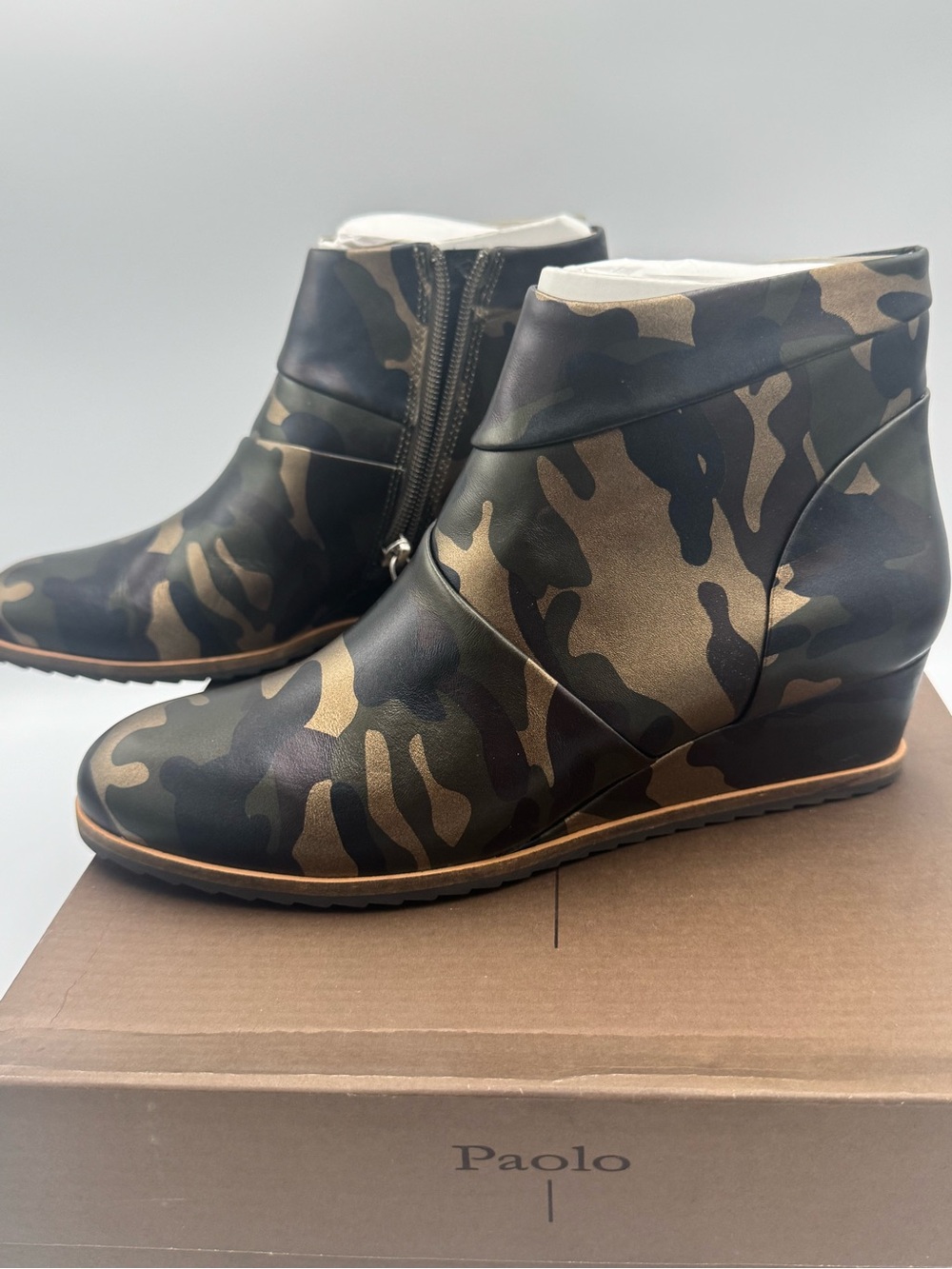 Linea Paolo Yuri-L Camo Print Leather Wedge Ankle Boots Women’s 5.5 M New in Box